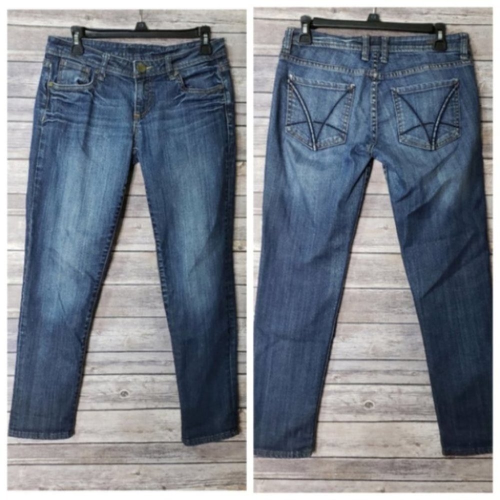 2 / 27 Kut from the Kloth Medium Wash Jeans